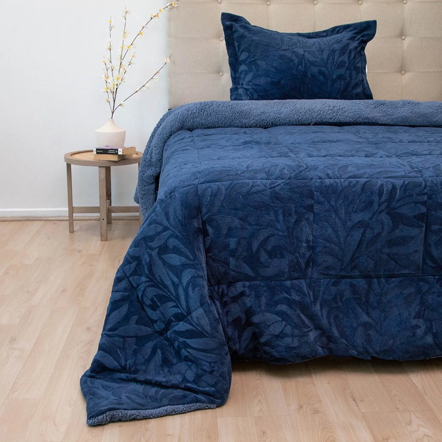 Cubrecama Outboss Deluxe con sherpa