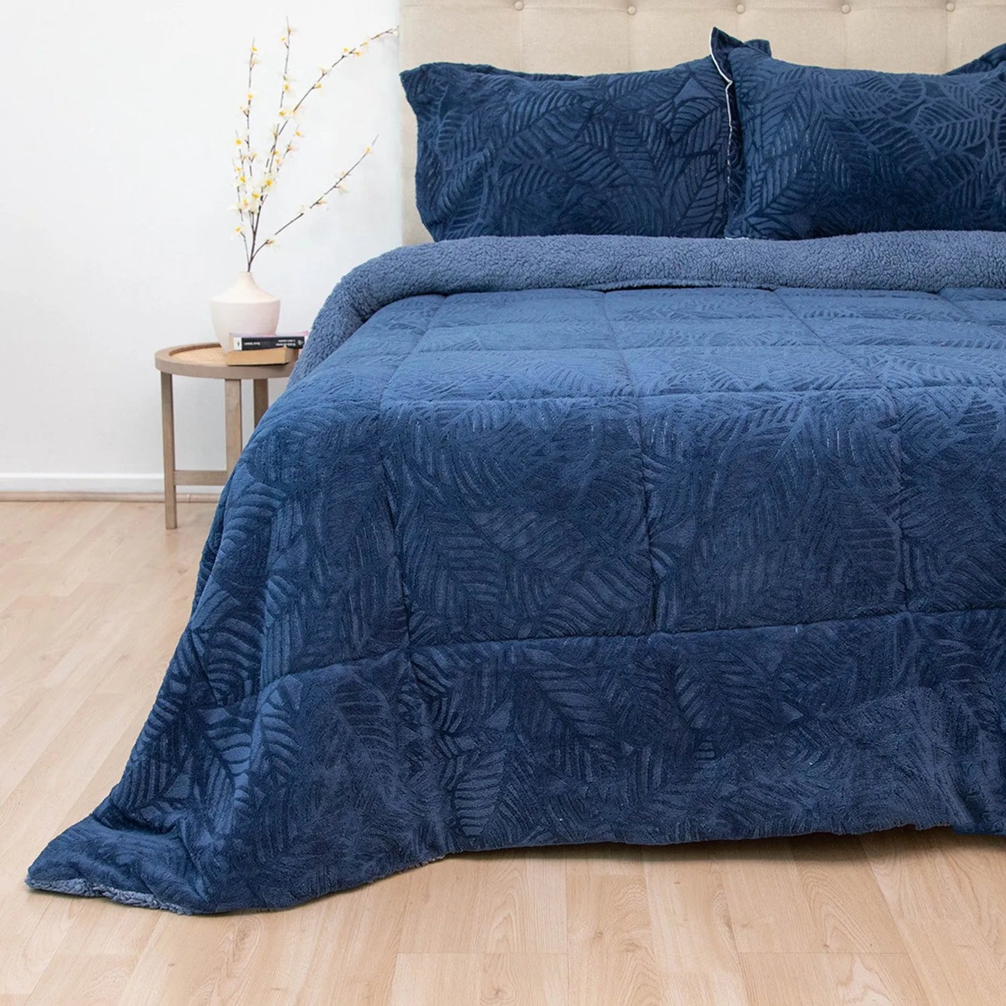 Cubrecama Outboss Deluxe con sherpa